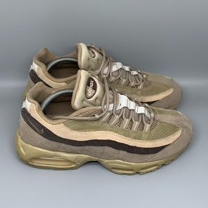 Nike‎ Air Max 95 Khaki Brown Suede Running Shoes 609048-200 Men's Sz 10.5 Rare!